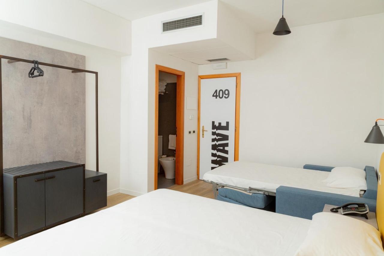 Wave Hotel Ачиреале Екстер'єр фото